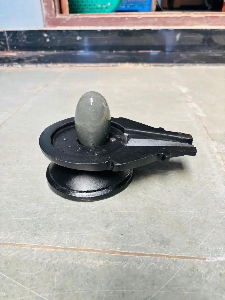 4 Inch Original Neelkanth Narmadeshwar Shivling with 8 Inch Jaladhari