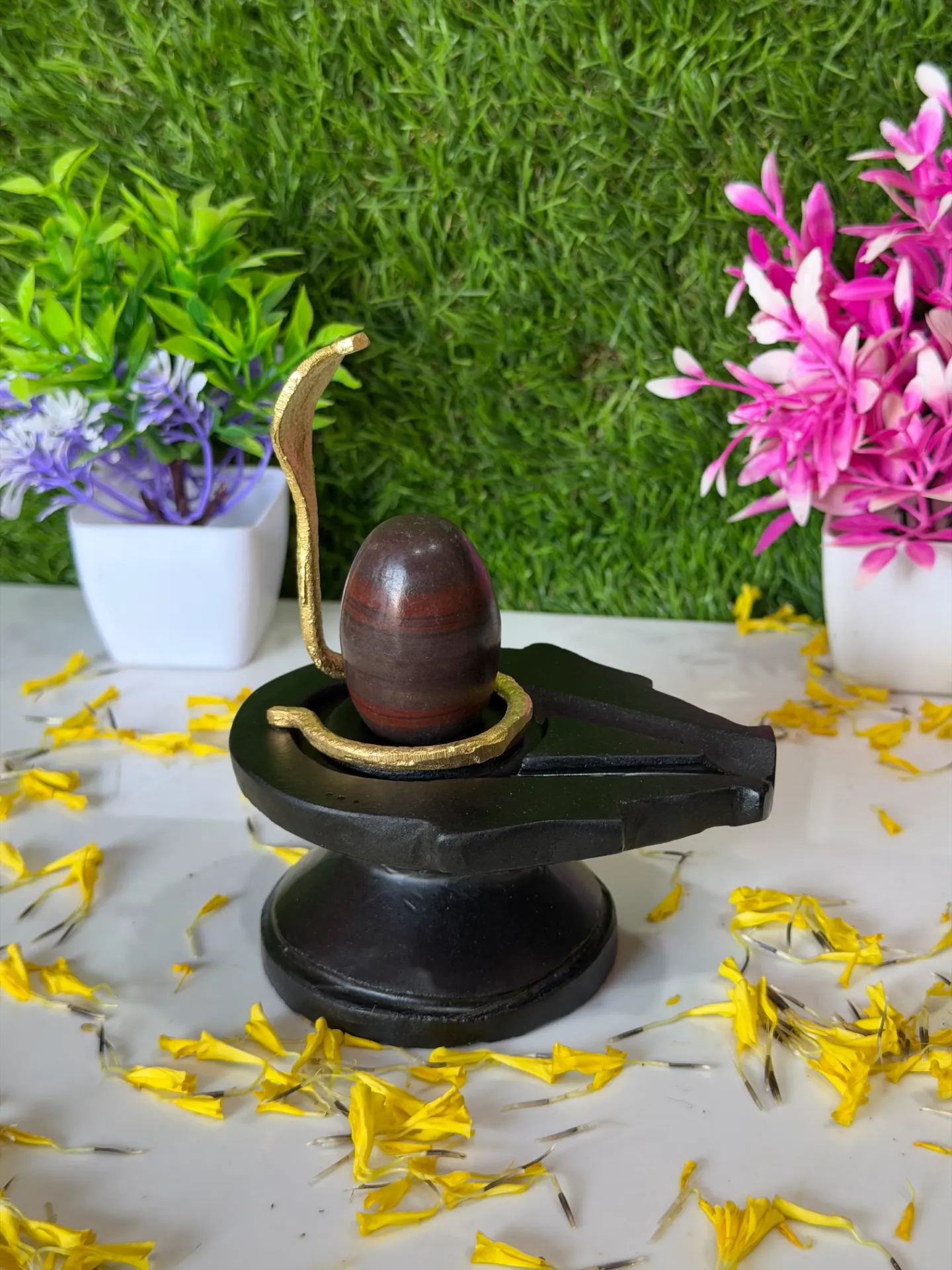 Swayambhu Janeudhari Original Narmadeshwar Shivling, Sacred Narmada Stone for Daily Shiva Puja, Spiritual Meditation and Peaceful Home Mandir Worship, 2 Inch (Thumb Size)
