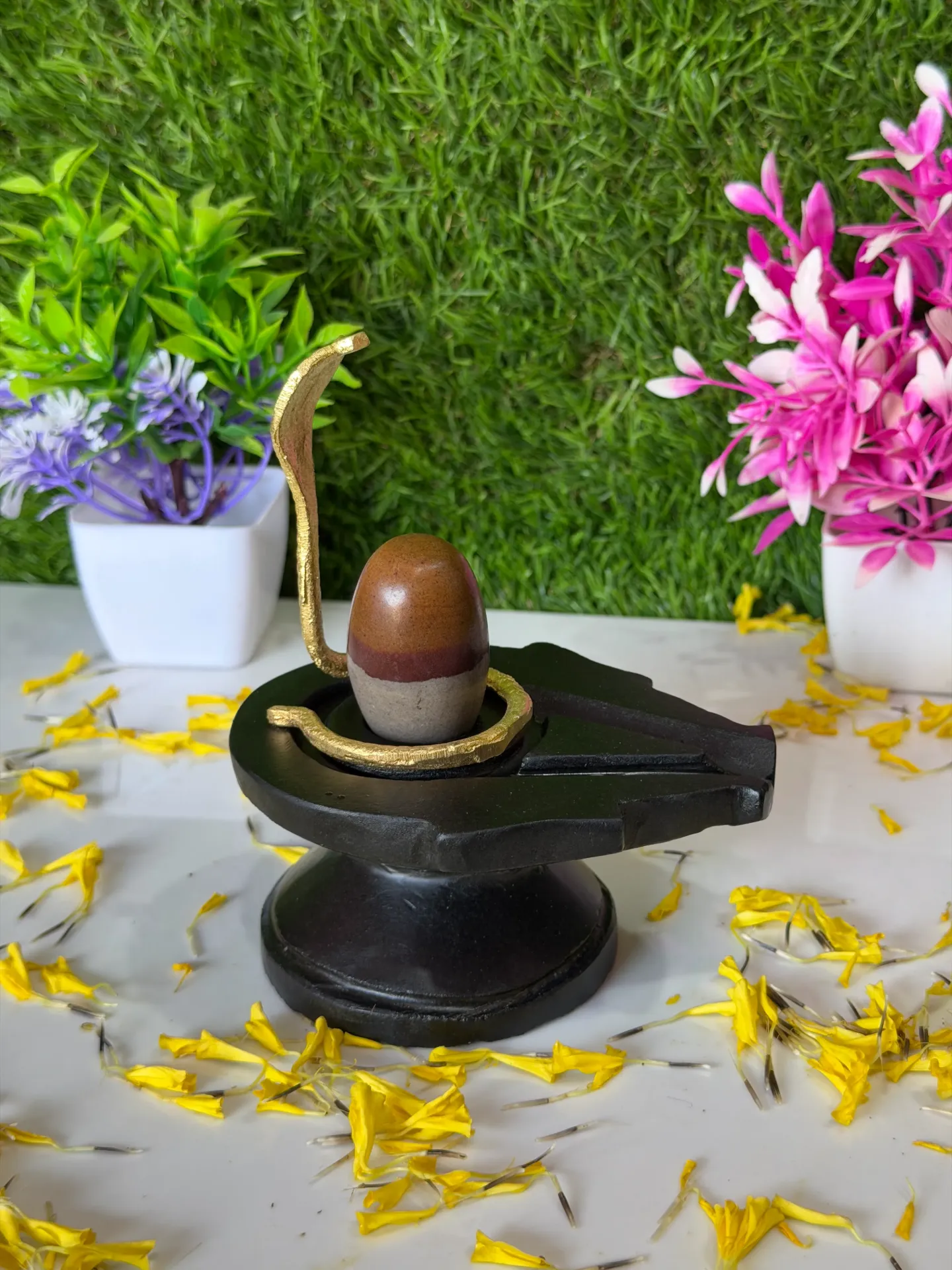 Pankaj Narmada Shivlingam Brahmanddhari Original Narmadeshwar Shivling for Daily Puja and Spiritual Peace, 2 Inch (Thumb Size)